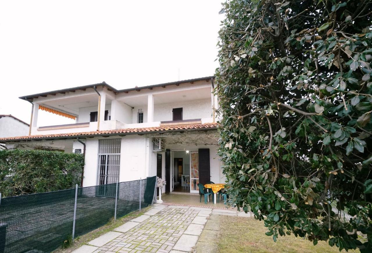 Villetta Linda 10 Lido delle Nazioni Luaran gambar